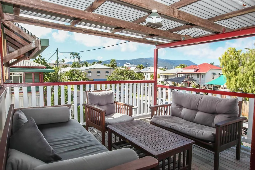 Ryan'S Rest Boutique Accommodation Cairns 4*,