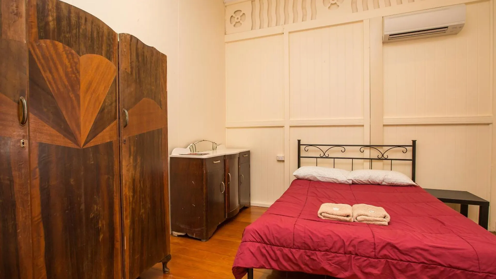 Ryan'S Rest Boutique Accommodation Cairns Guest house