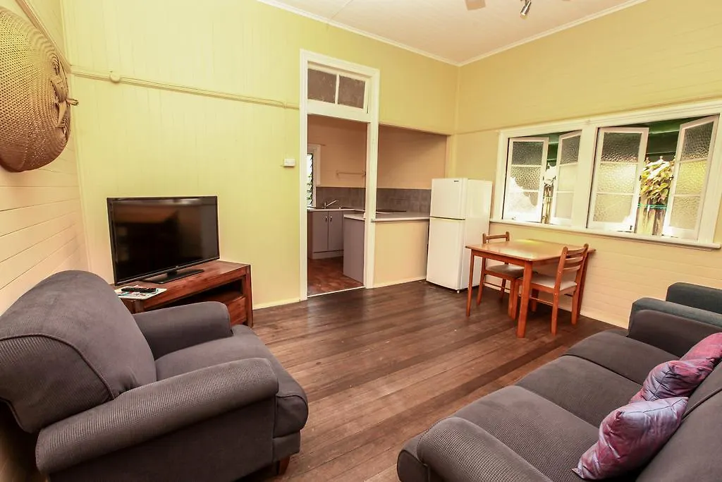 Ryan'S Rest Boutique Accommodation Cairns Guest house